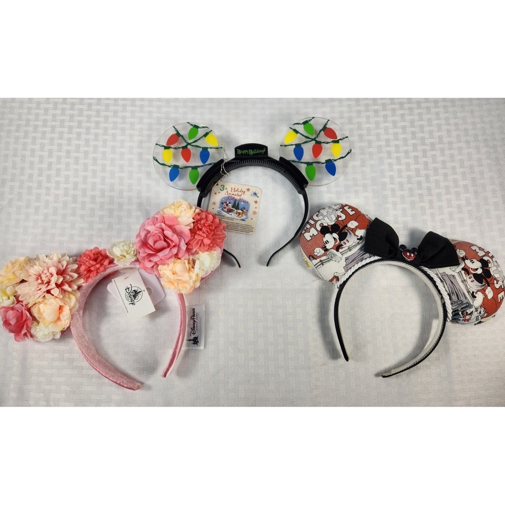 Disney Parks Set Of 3 Mickey Mouse Minnie Ears Lights Up New with Tags Flowers